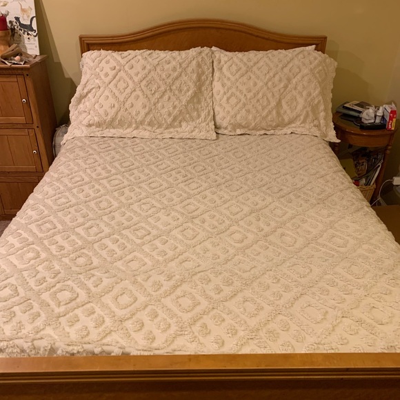 Bedding King Size Chenille Bedspread Poshmark